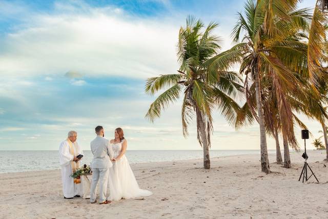 Private Key Biscayne Beach