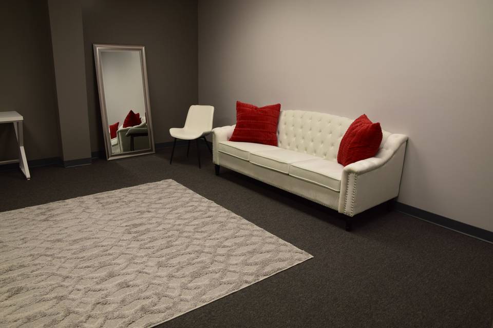HDE Newnan Bridal Suite