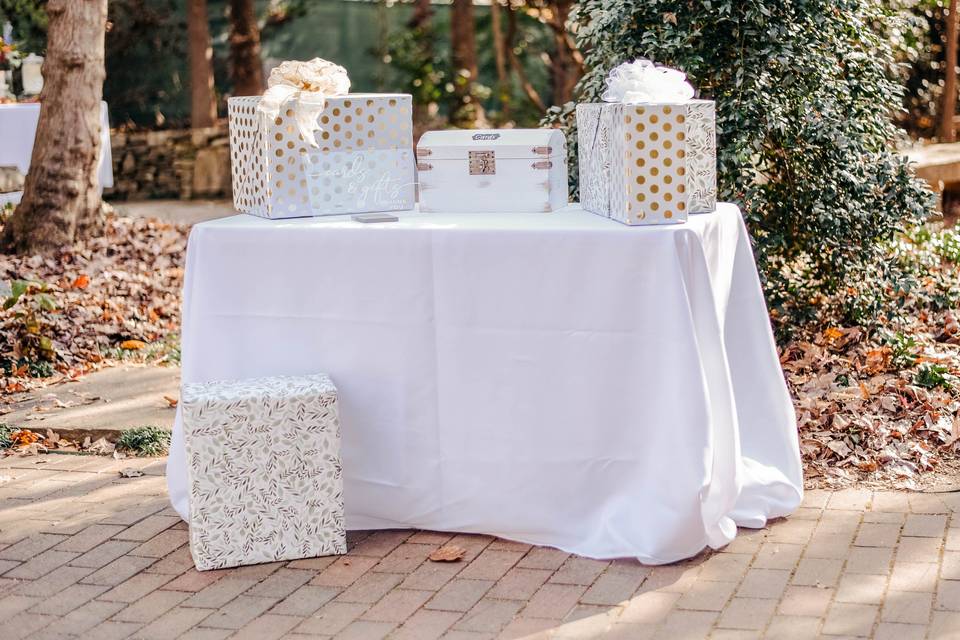 Pop-up Wedding Gift Table
