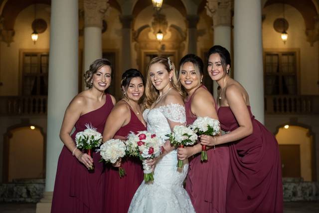 Beautiful wedding party