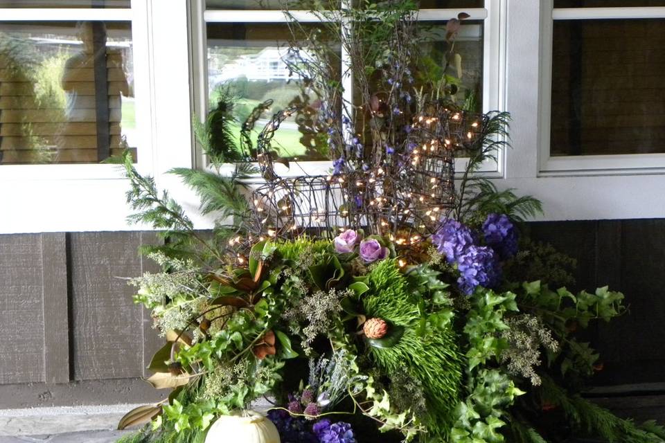 Leaf and flower arrangement