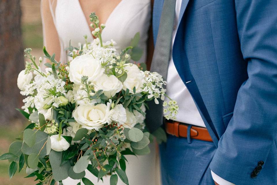 White bridal bouquet