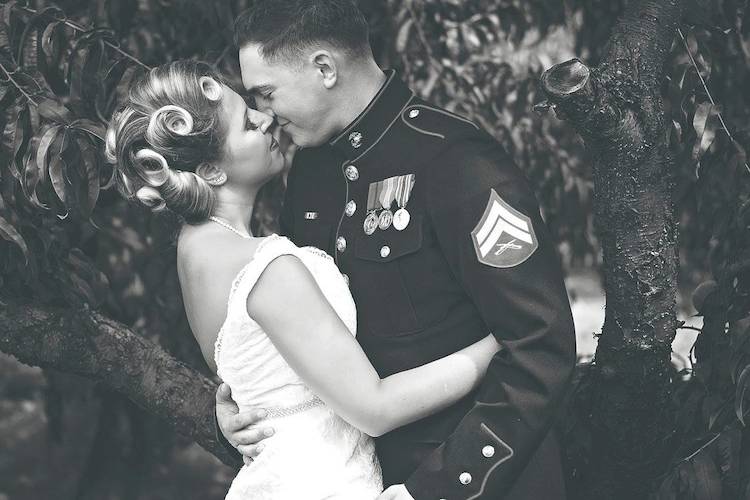 Stunning newlywed black and white shot