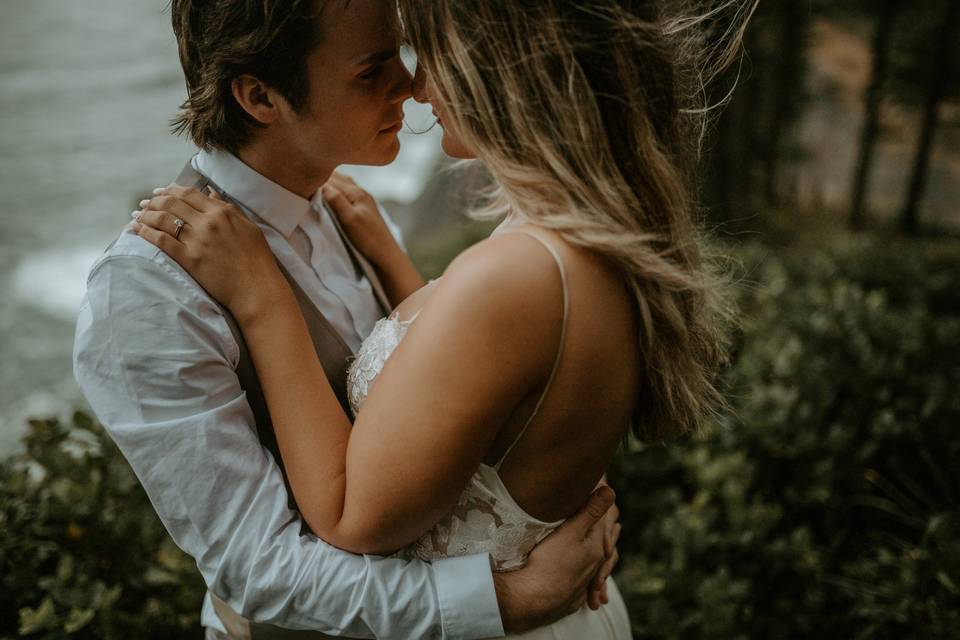 Oregon coast elopement