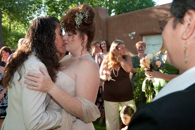 Rev. Gwen performed her first lesbian wedding in Corrales.