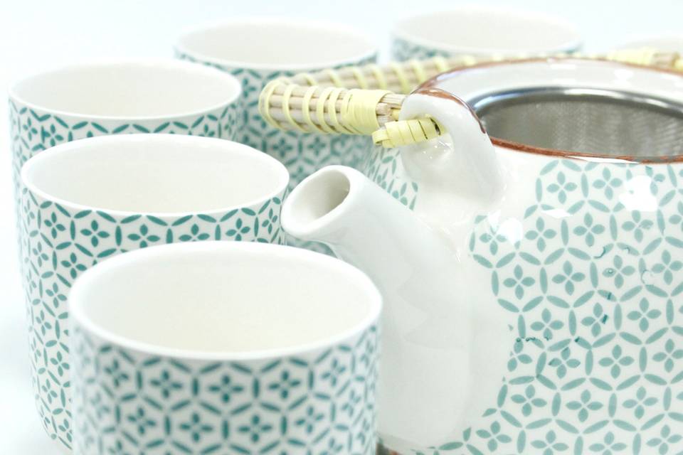 Green mosaic ceramic tea set
