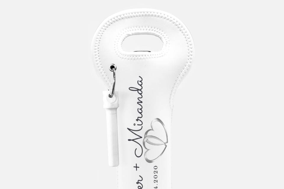 Personalized wine tote