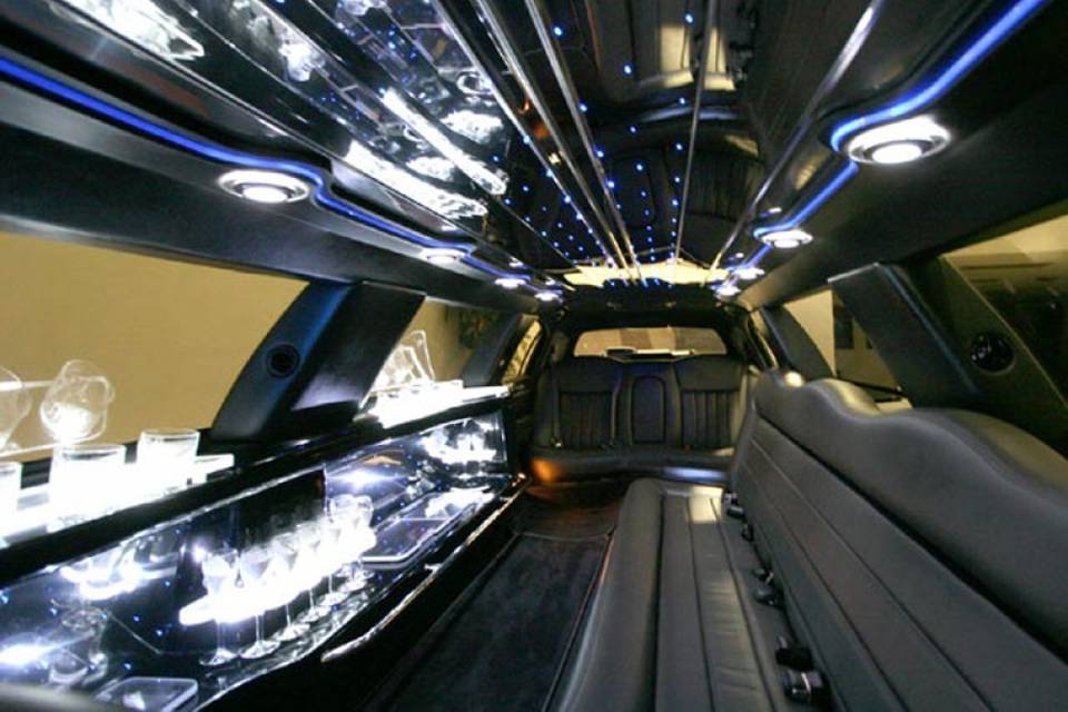 Global Quality Charter Bus and Limo Rent