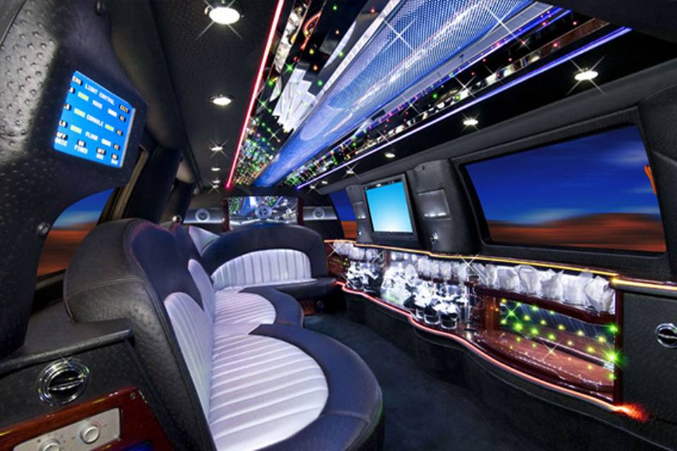 Global Quality Charter Bus and Limo Rent