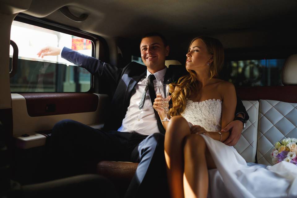 Global Quality Charter Bus and Limo Rent
