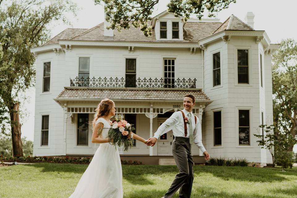 Intimate Kansas Wedding