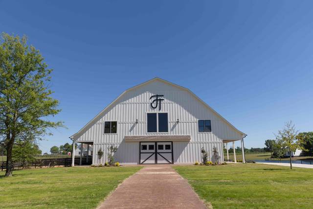 NEW VENUE! Yellowstone Stables