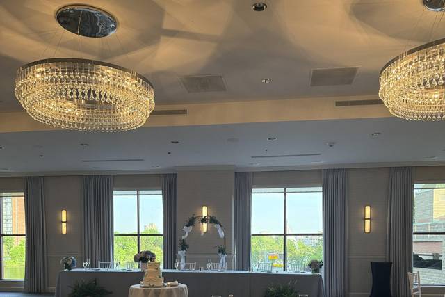 Cake and Head Table