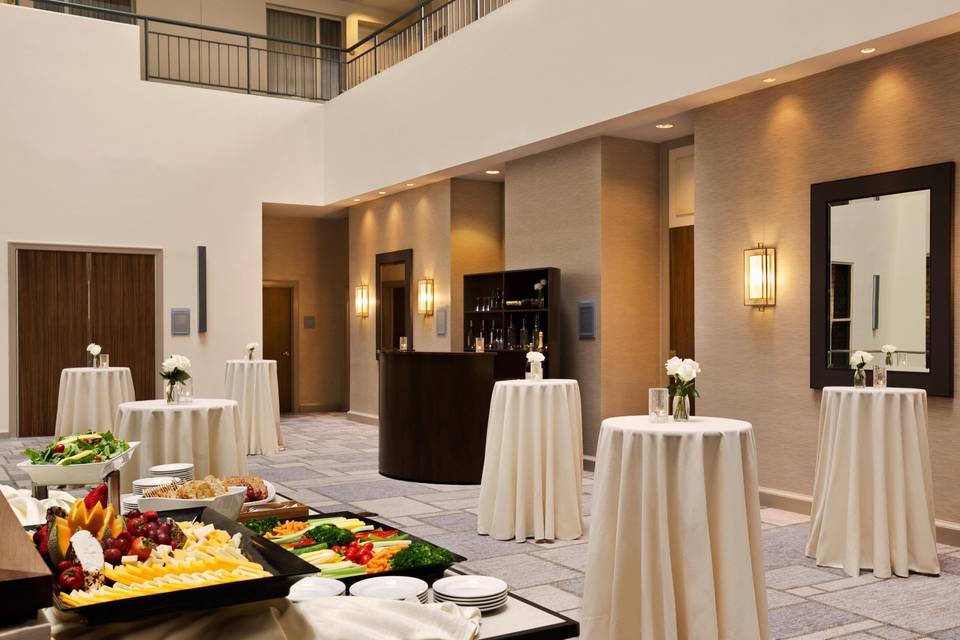 DoubleTree Suites by Hilton Hotel Boston - Cambridge