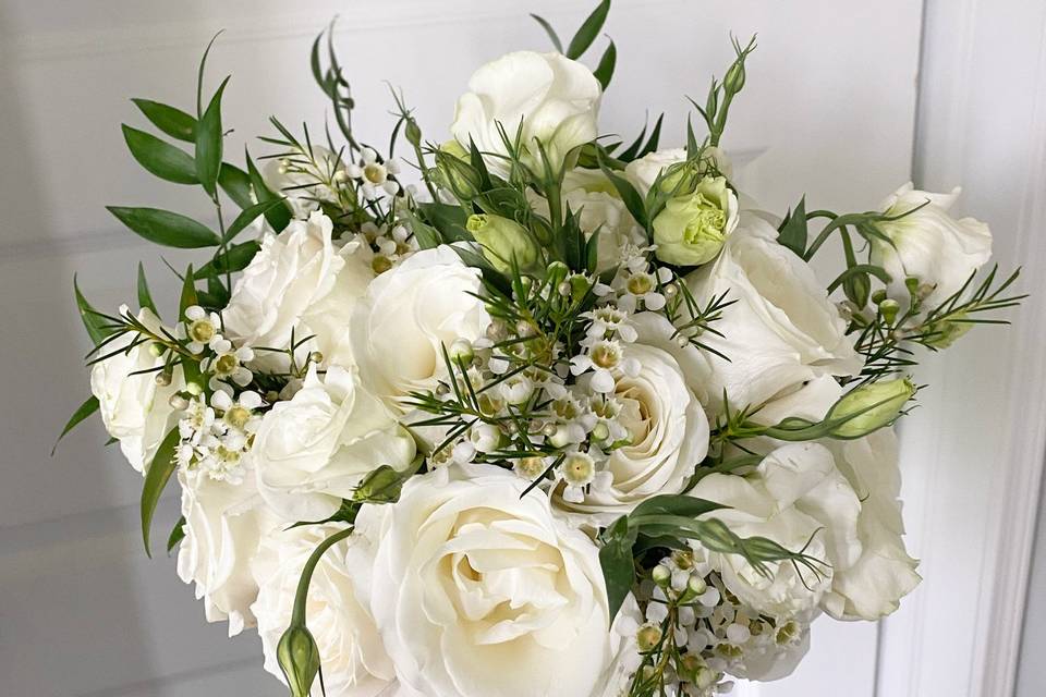 Classic white bouquet