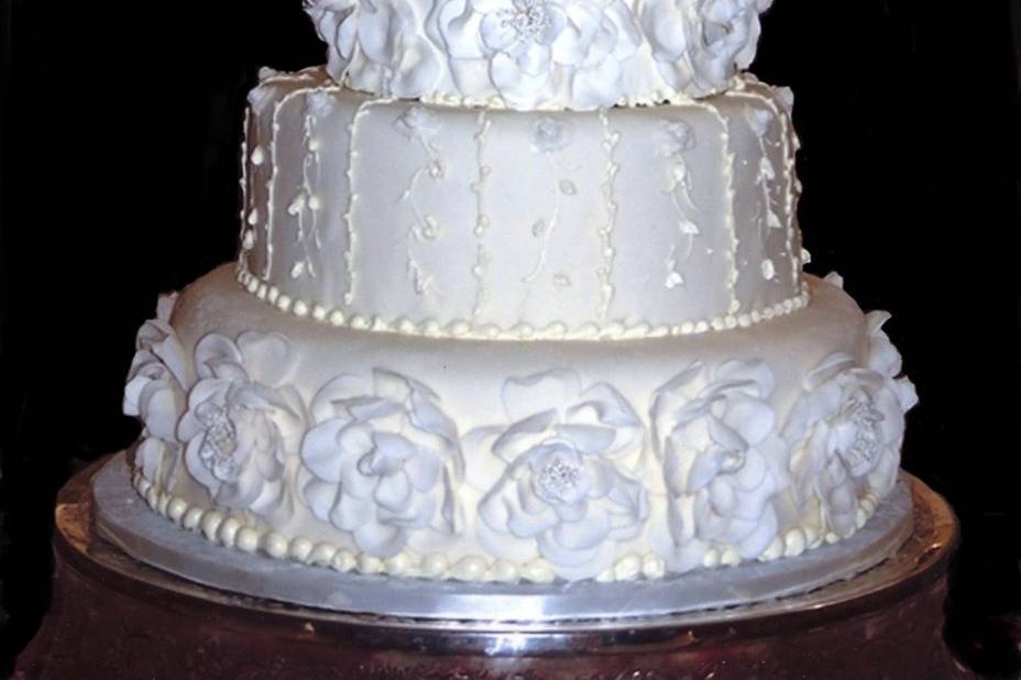 White alternating textured cake