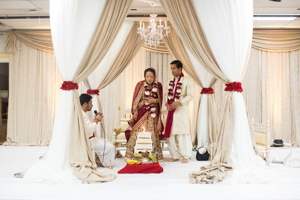 Fabric Mandap w/Chandelier