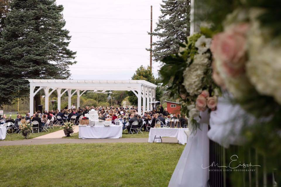 Elegant summer wedding