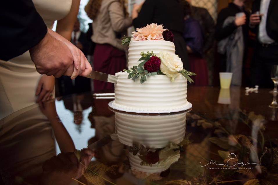 Cutting the cake