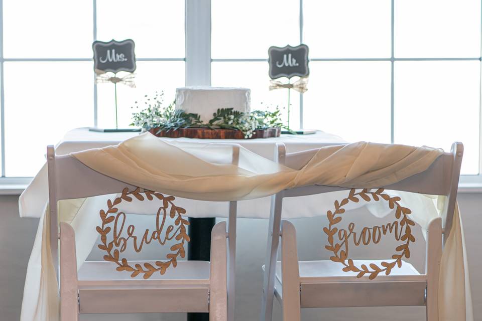 Bride & Groom Seating