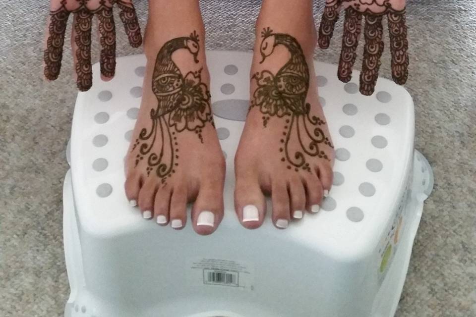 Muba's Henna Bliss