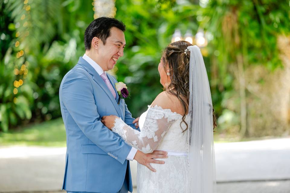 Bride and Groom First Look