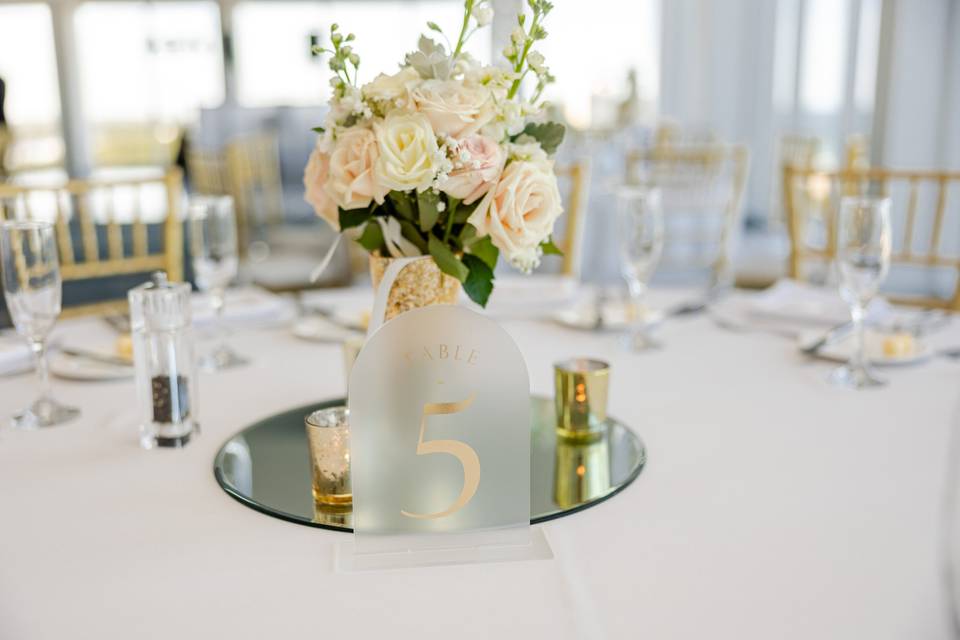 Table centerpiece details