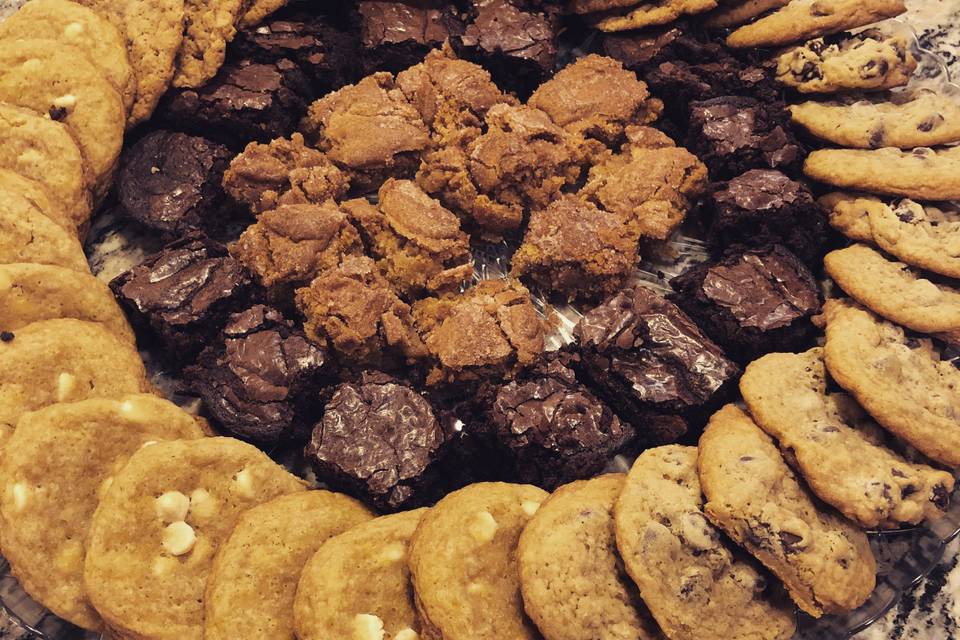 Cookie and bar platter