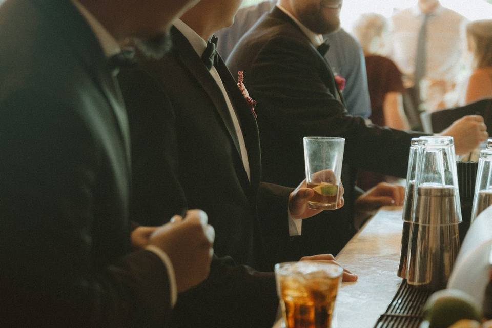 Bar Service