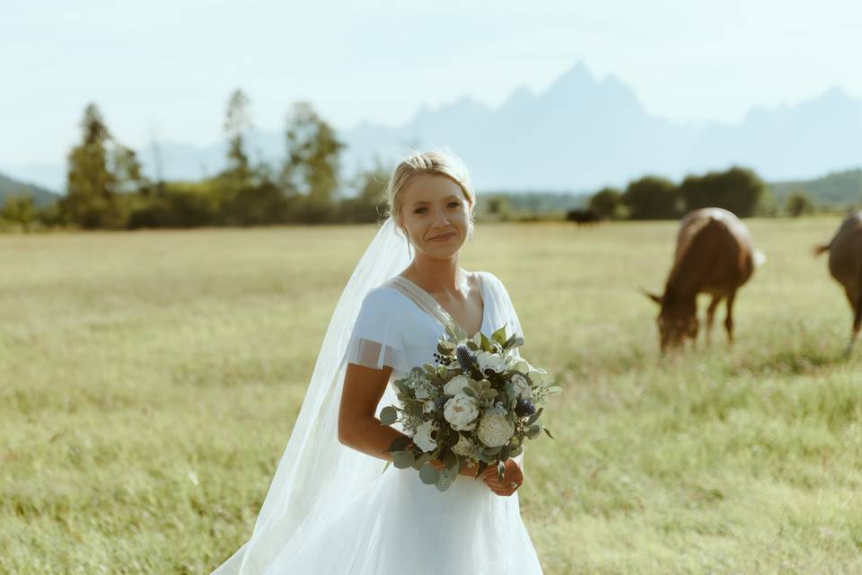 Ivory and Anemone Bouquet