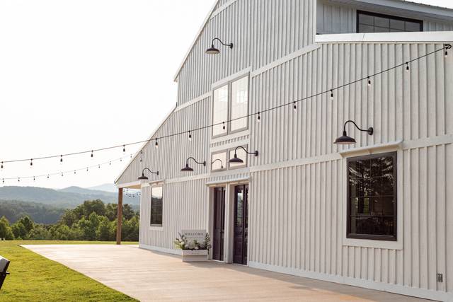 Serre Vineyards