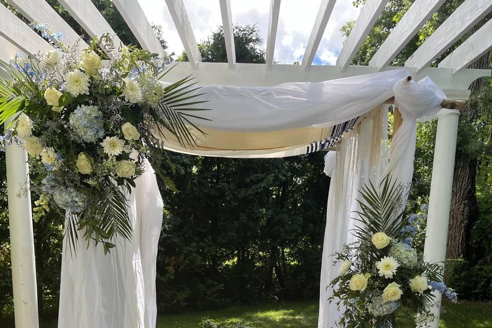 Trellis flowers