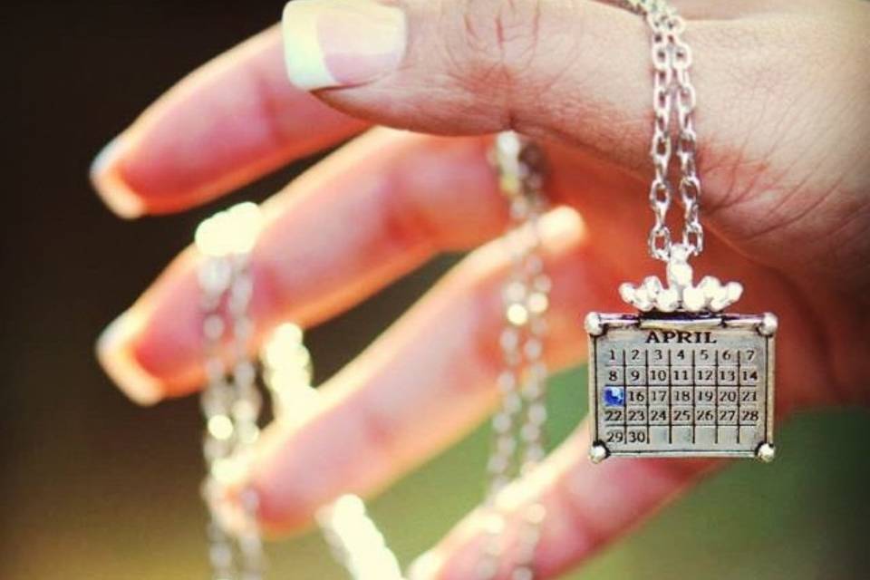 Crown calendar necklace