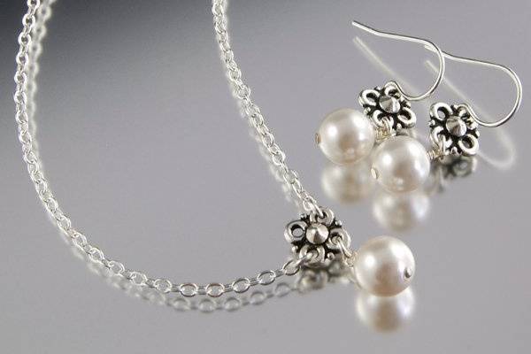 White pearl necklace and earring set