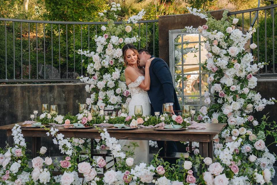 Claire Pillars W/aisle florals