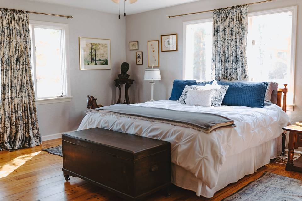 Magnolia Suite Bedroom