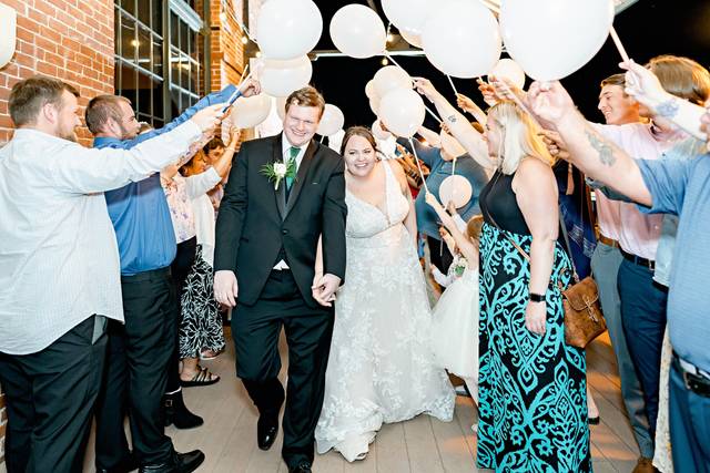 Balloon exit