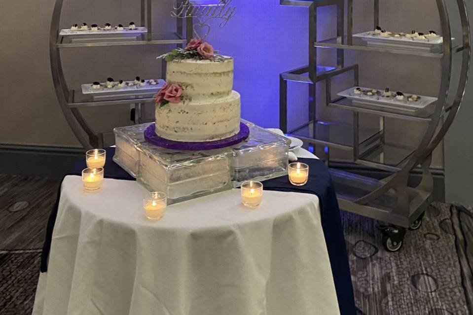 The wedding cake display