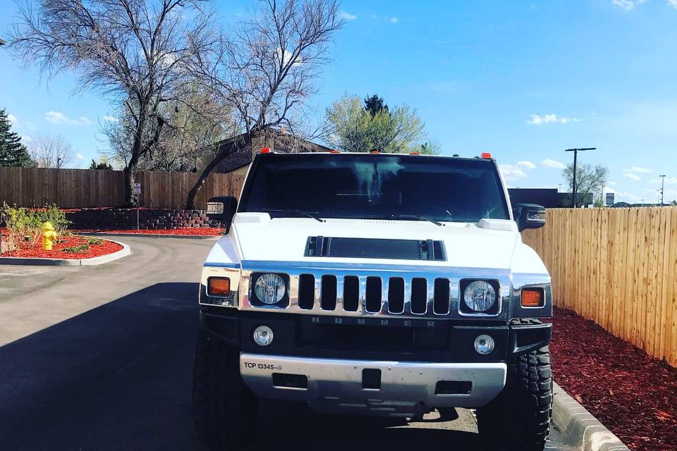 Stretch Hummer look in a front