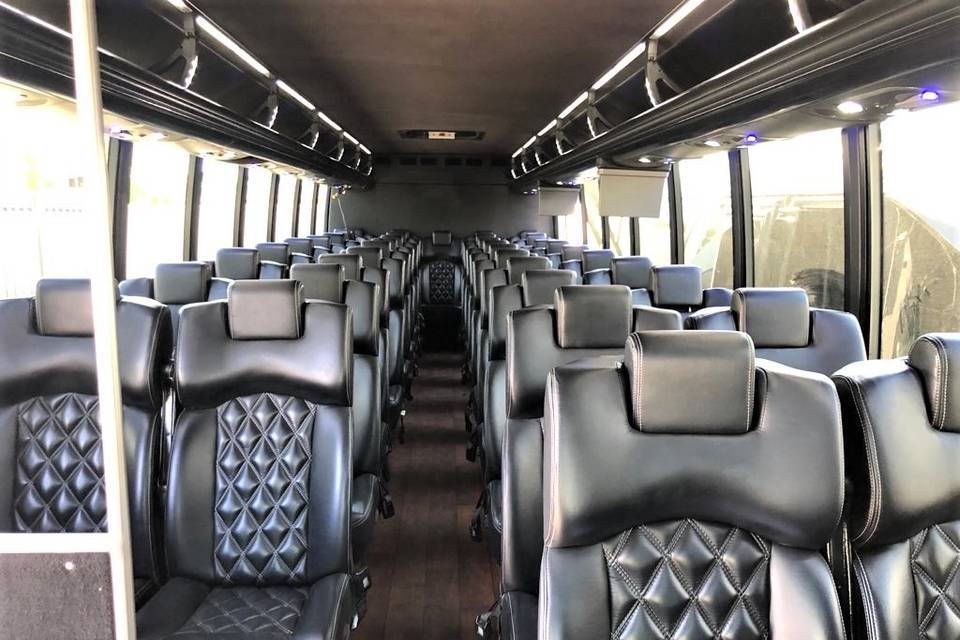 RoadRunneR Shuttle & Charter