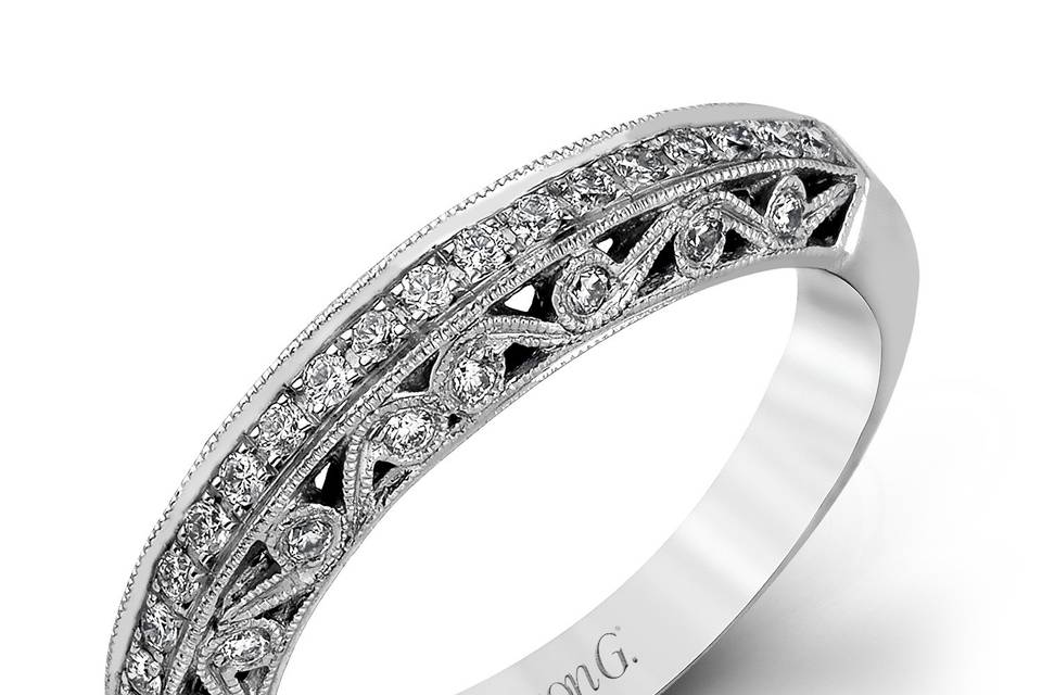 Style	LP1259	<br>	18K white gold band comprised of 0.28ctw round white diamonds.