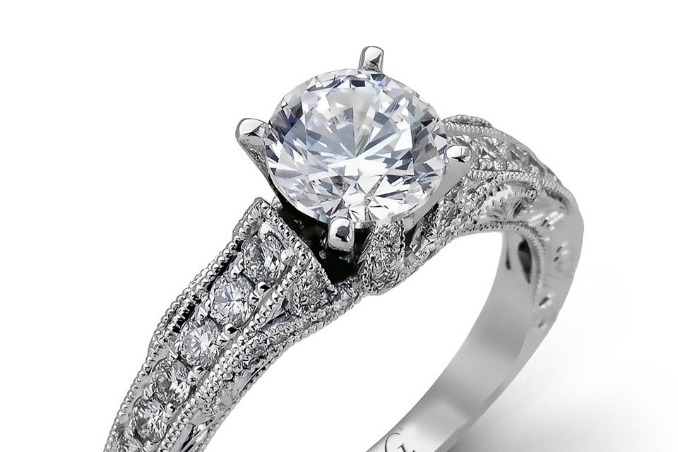 Style	LP2214	<br>	18K white gold ring comprised of 0.43ctw round white diamonds.