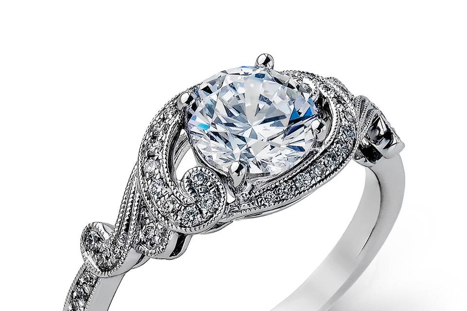 Style	TR529	<br>	18K white gold ring comprised of 0.19ctw round white diamonds.