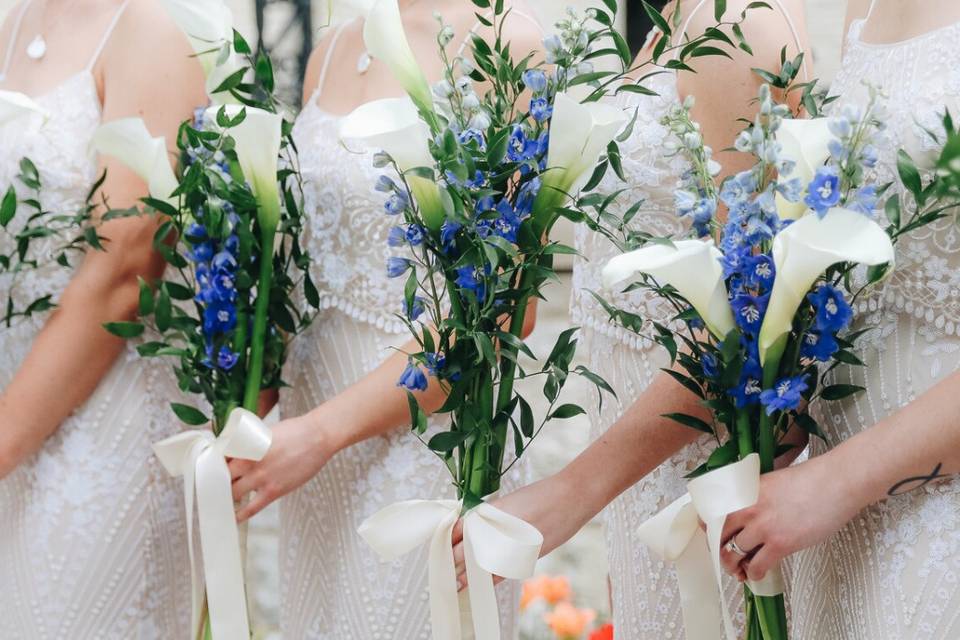 Simple and airy bridesmaids designs