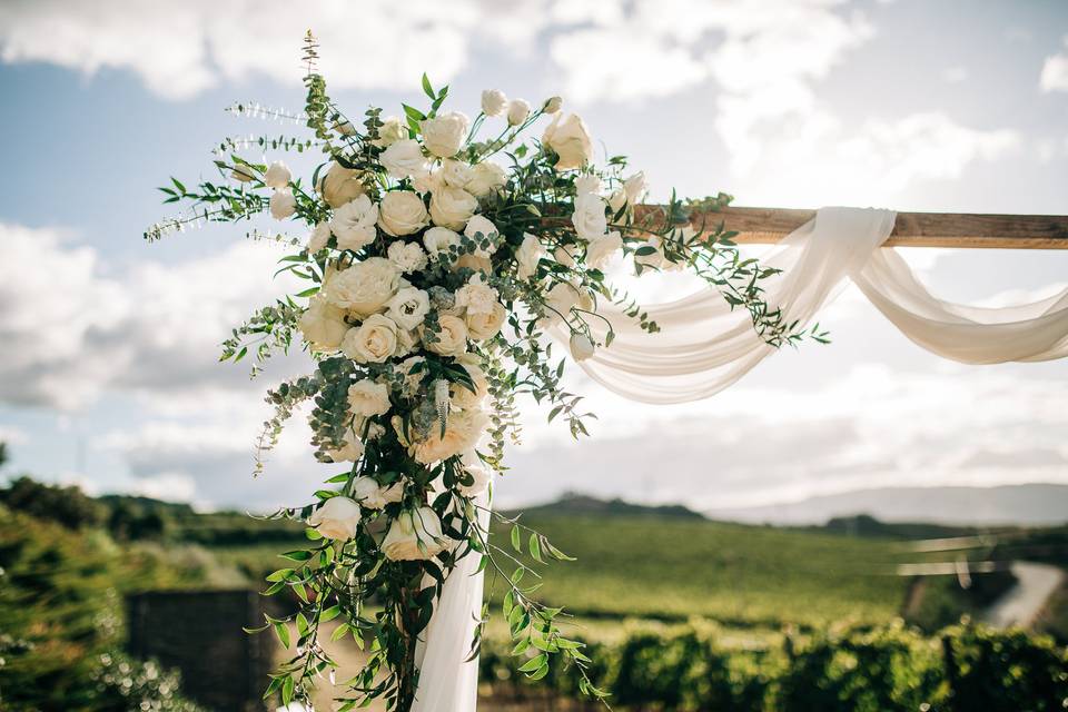 Ceremony arch decor