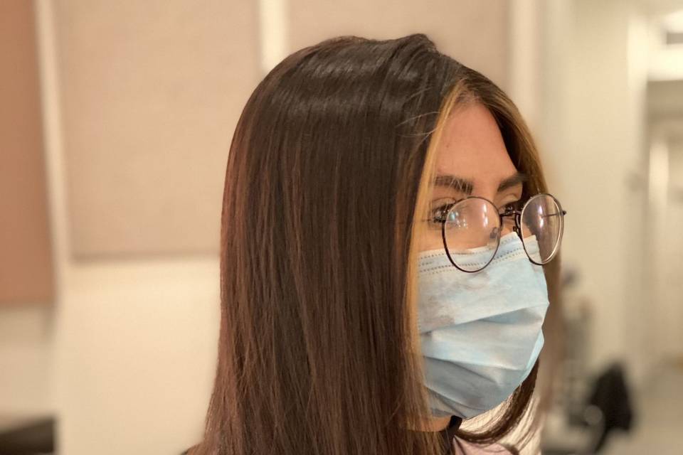 Brunette hair straightening