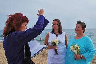 Wedding by the beach