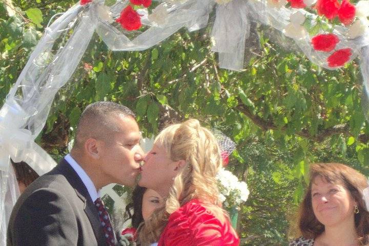 First kiss as newlyweds