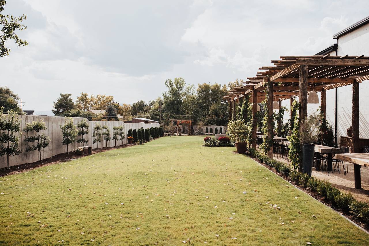 The Wild Oak Venue - Barn & Farm Weddings - Lindon, UT - WeddingWire