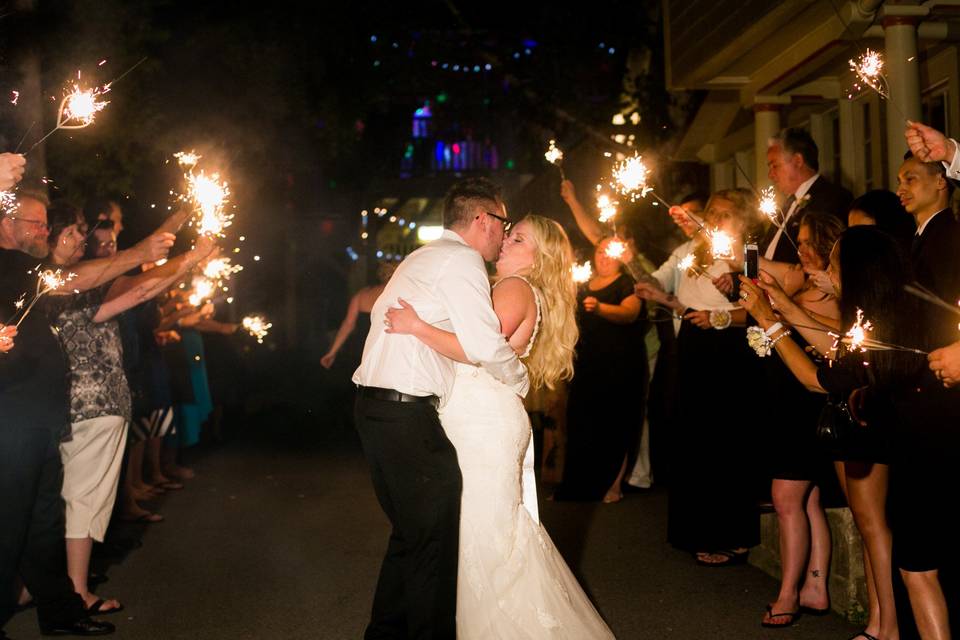 Couple kissing - Lake George Wedding